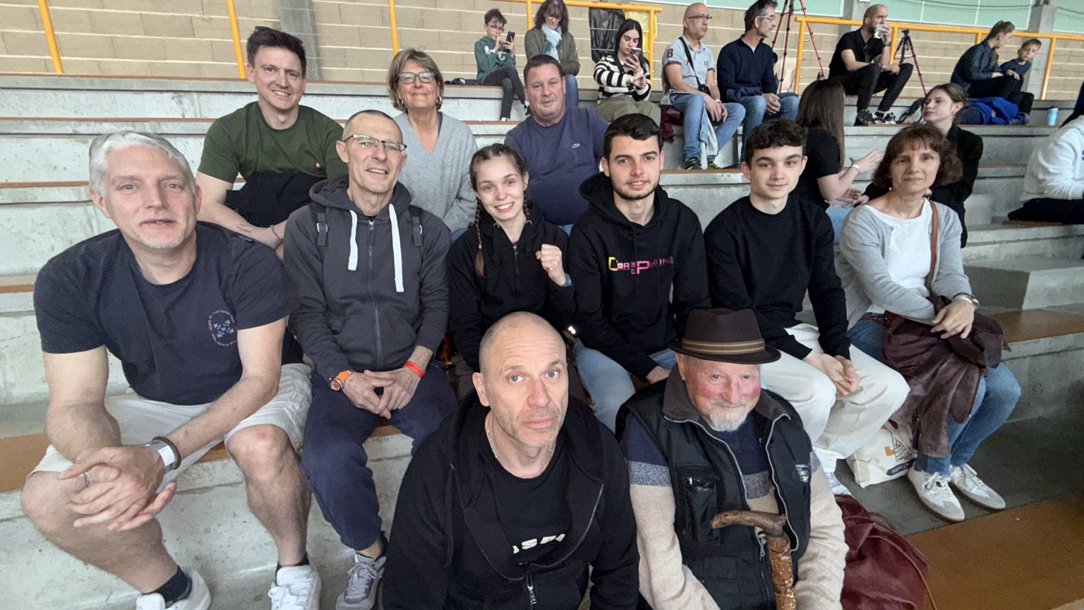 Le groupe de supporters venu encourager la compétitrice